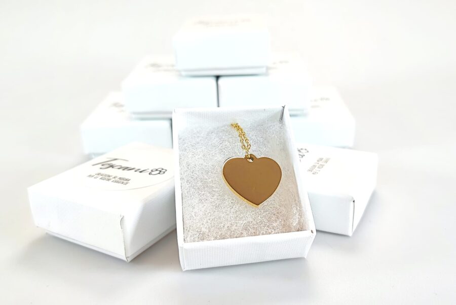 collana in acciaio specchio oro dorata forma cuore per incisione laser scatola regalo toscani store